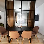 Elisio - Glass Studio Apartmán Brašov